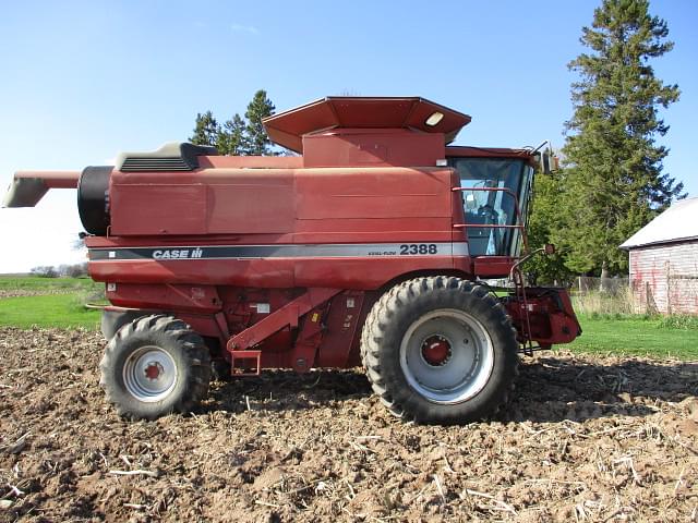 Image of Case IH 2388 equipment image 3