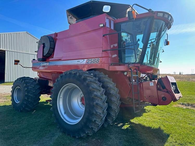 Case IH 2588 Combines Class 5 for Sale | Tractor Zoom