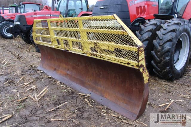 Image of Case IH Magnum 275 equipment image 4