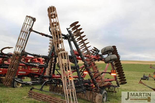 Image of Case IH 330 equipment image 2