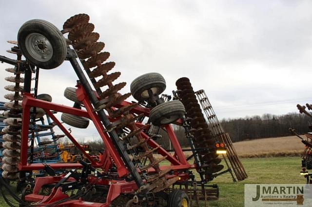 Image of Case IH 330 equipment image 4