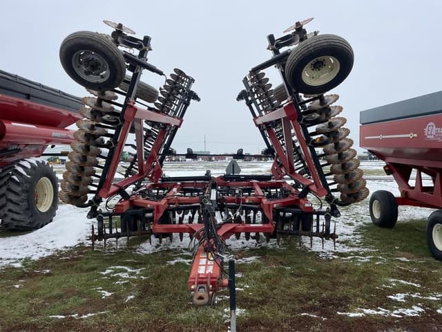 Image of Case IH 330 Turbo Till equipment image 2