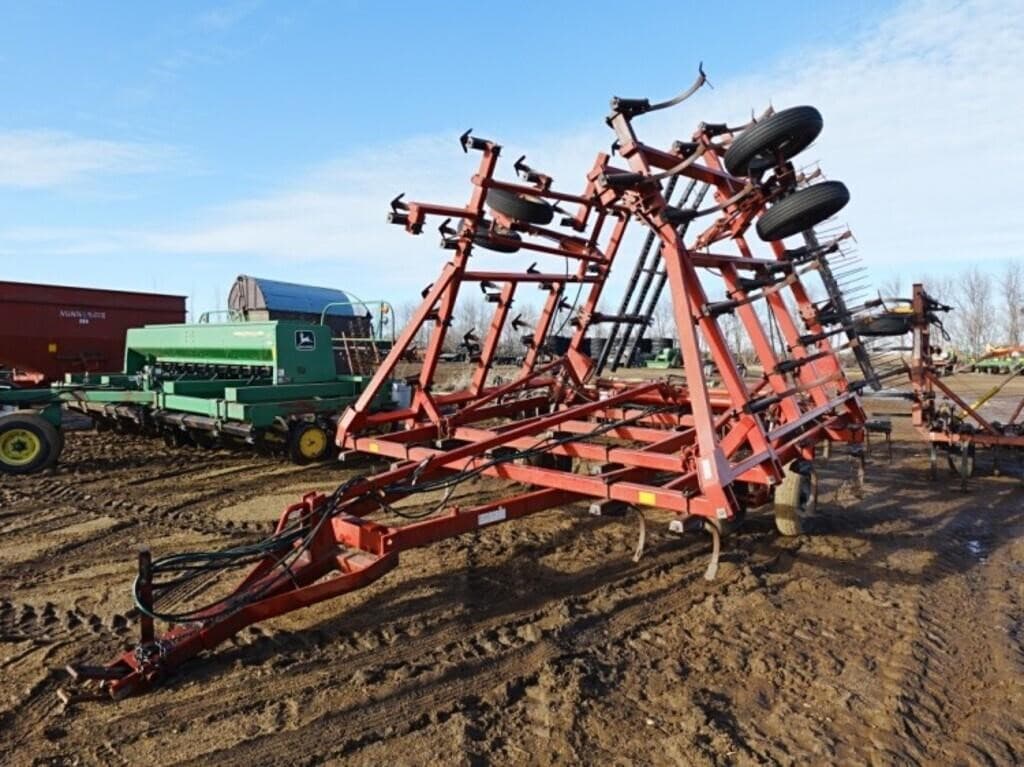 Image of Case IH 4800 Primary image