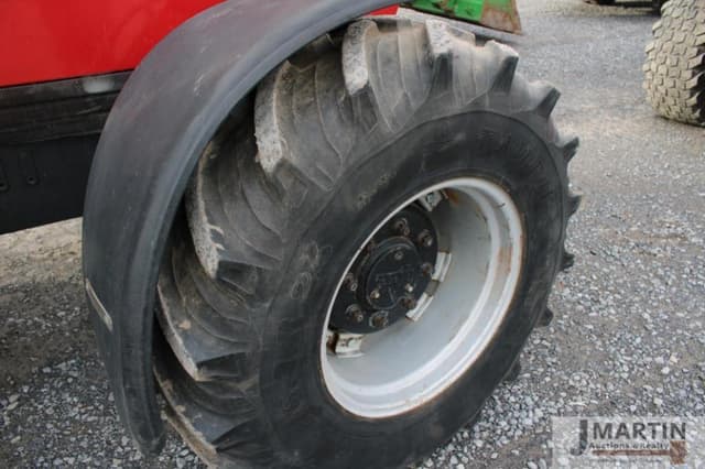 Image of Case IH 5140 equipment image 4