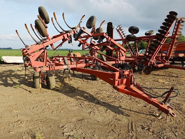 Image of Case IH 5800 equipment image 1
