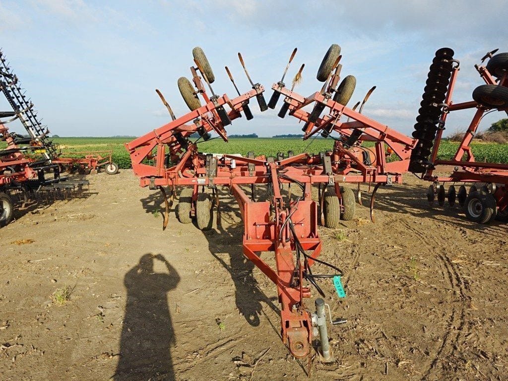 Case IH 5800 Equipment Image0