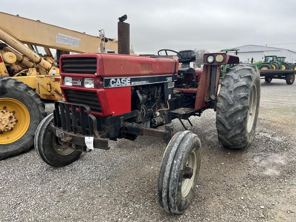 Main image Case IH 585