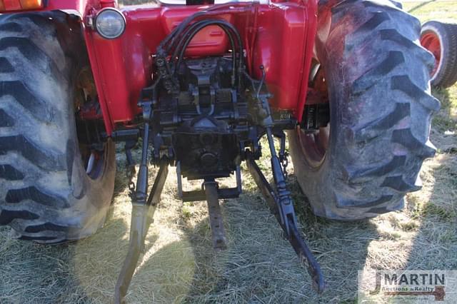 Image of Case IH 585 equipment image 4