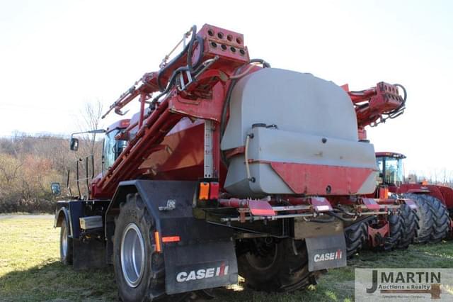 Image of Case IH Titan 4520 equipment image 3