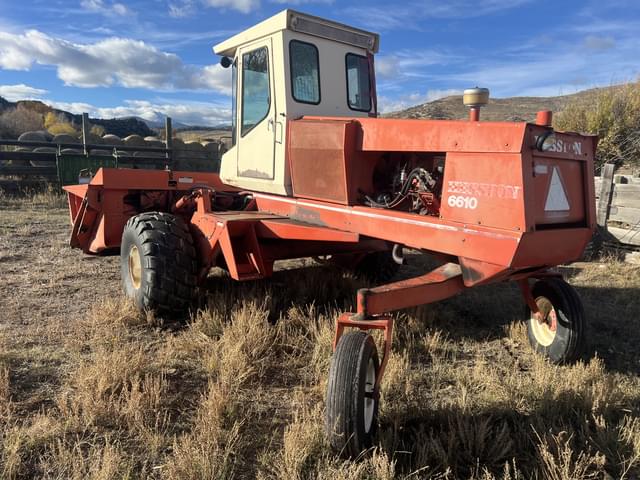 Image of Hesston 6610 equipment image 2