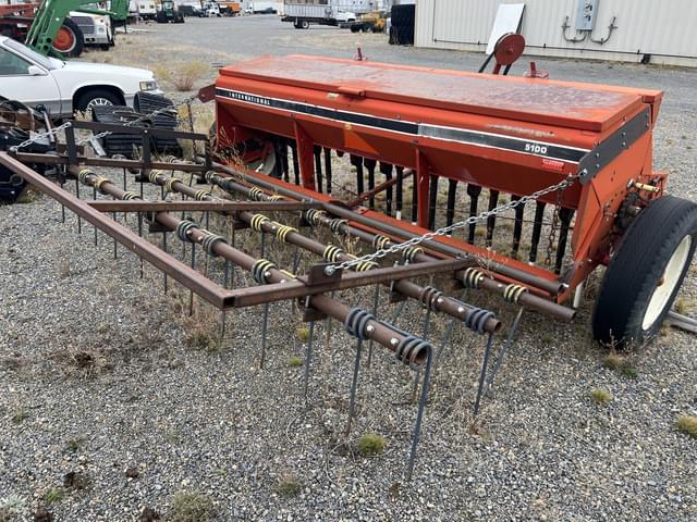 Image of International Harvester 5100 equipment image 4