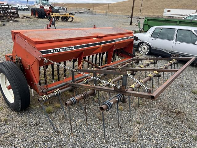 Image of International Harvester 5100 equipment image 2