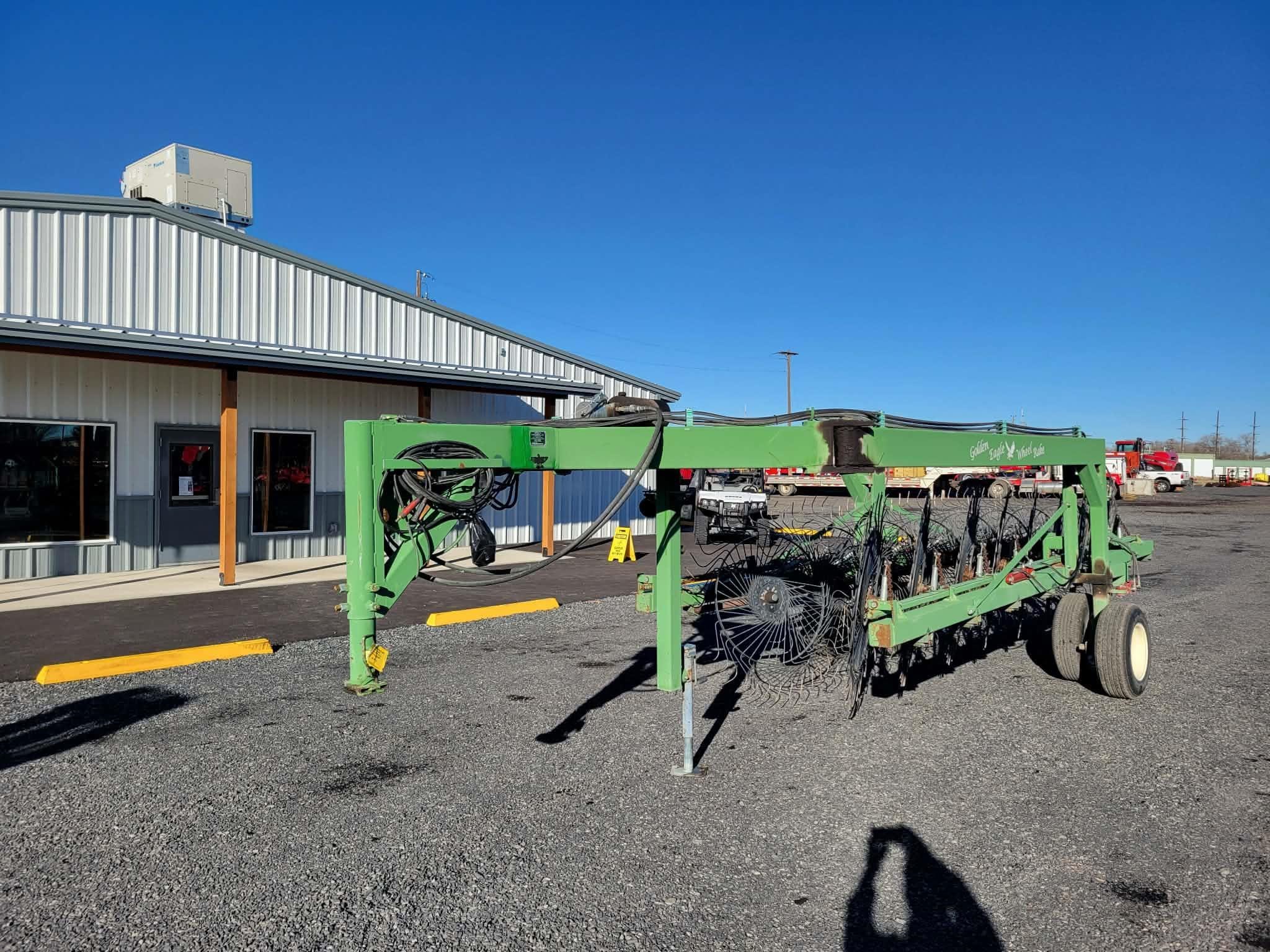 Circle C Golden Eagle 1600 Equipment Image0