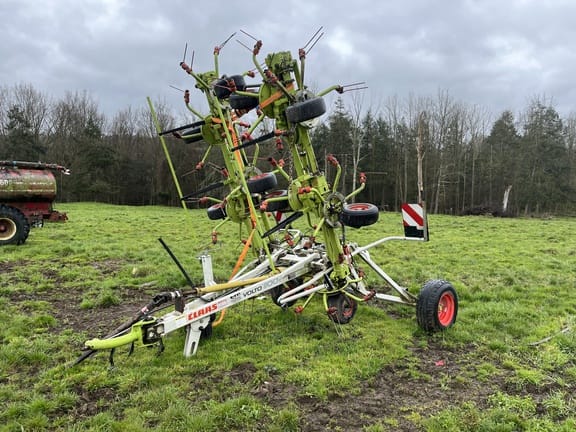 CLAAS Volto 1100T Equipment Image0