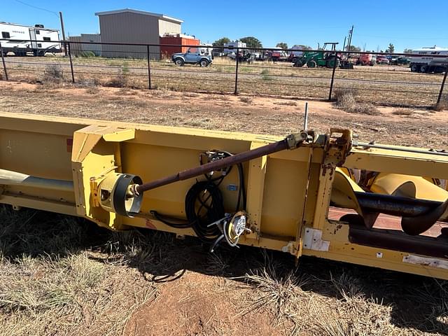 Image of CLAAS 1230 equipment image 4