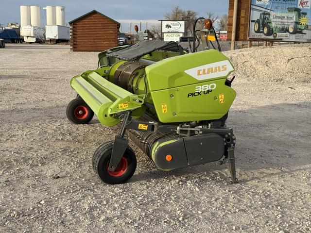 Image of CLAAS 380 equipment image 3