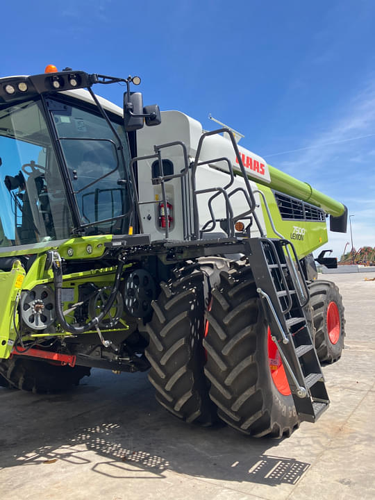 Image of CLAAS Lexion 7500 Primary image