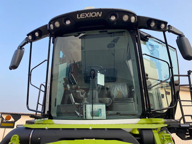 Image of CLAAS Lexion 7500TT equipment image 1