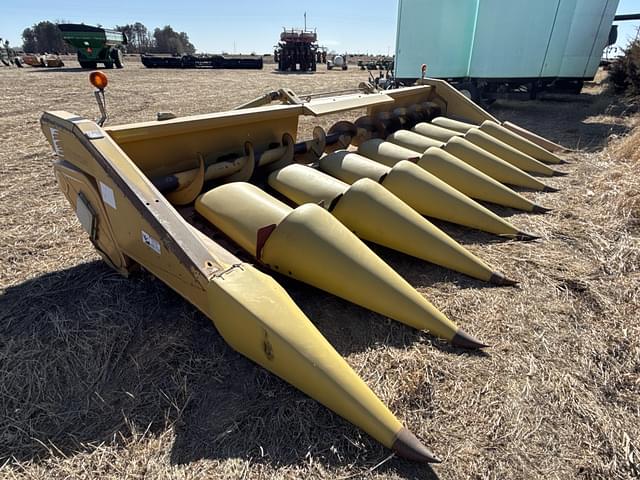 Image of CLAAS 830 equipment image 1