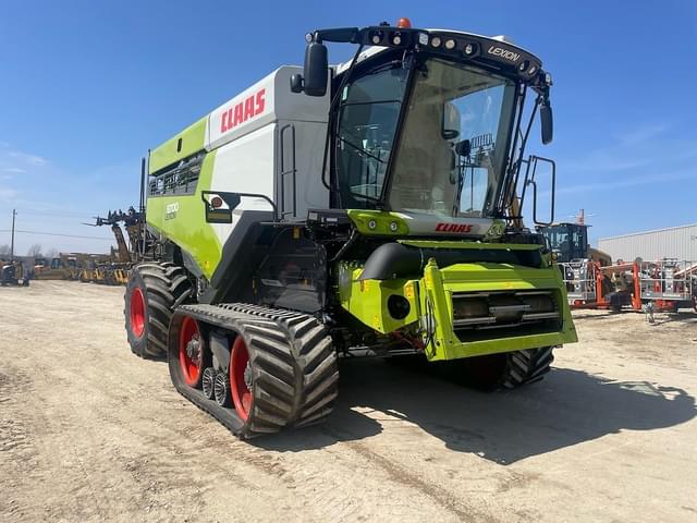 Image of CLAAS Lexion 8700TT equipment image 2