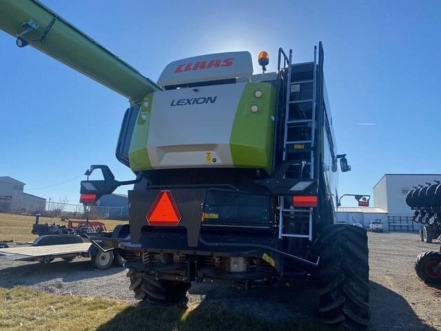 Image of CLAAS Lexion 8700TT equipment image 1