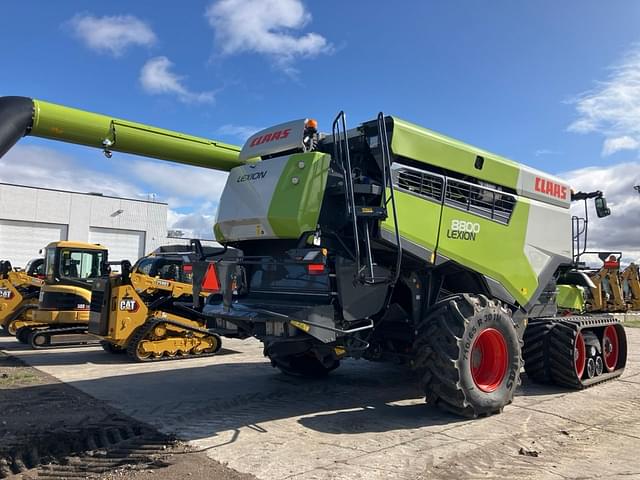 Image of CLAAS Lexion 8800TT equipment image 3