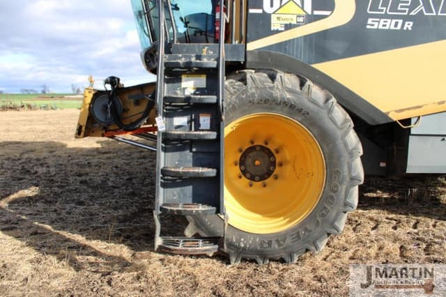 Image of Caterpillar Lexion 580R equipment image 4
