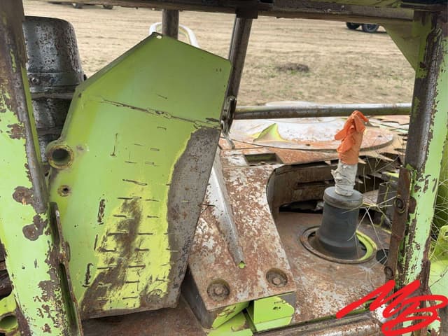 Image of CLAAS Orbis 750 equipment image 4