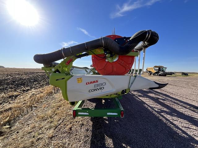 Image of CLAAS 1380 Convio equipment image 4