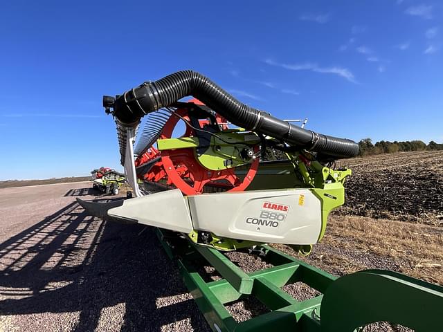 Image of CLAAS 1380 Convio equipment image 1