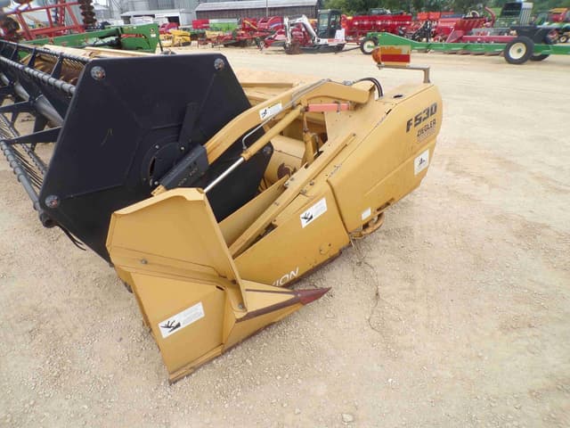 Image of CLAAS F530 equipment image 3