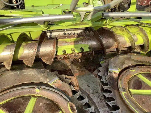 Image of CLAAS Jaguar 870 equipment image 2