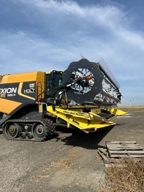 CLAAS Lexion 585R Equipment Image0