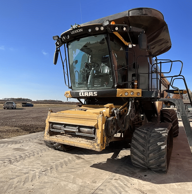 Image of CLAAS LEXION 760 equipment image 1