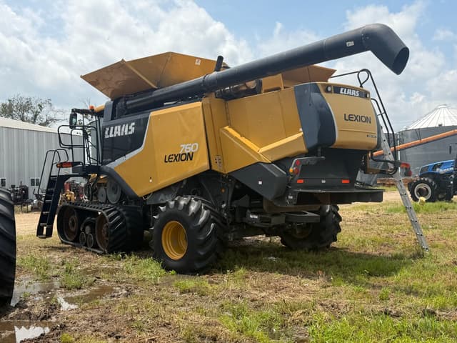 Image of CLAAS LEXION 760 equipment image 3