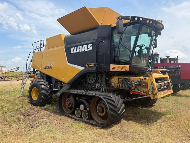 Image of CLAAS LEXION 760 equipment image 1