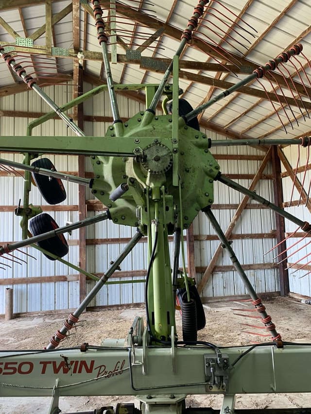 Image of CLAAS 1550 equipment image 2