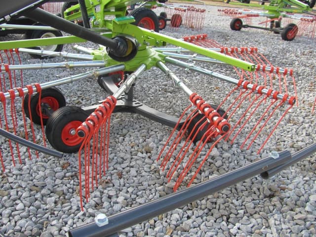 Image of CLAAS Liner 1700 Twin equipment image 4