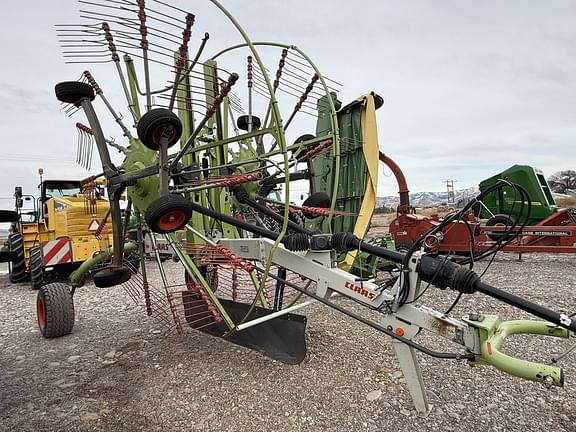 Image of CLAAS Liner 2900 equipment image 1