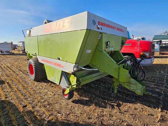 Image of CLAAS Quadrant 1200RC equipment image 2