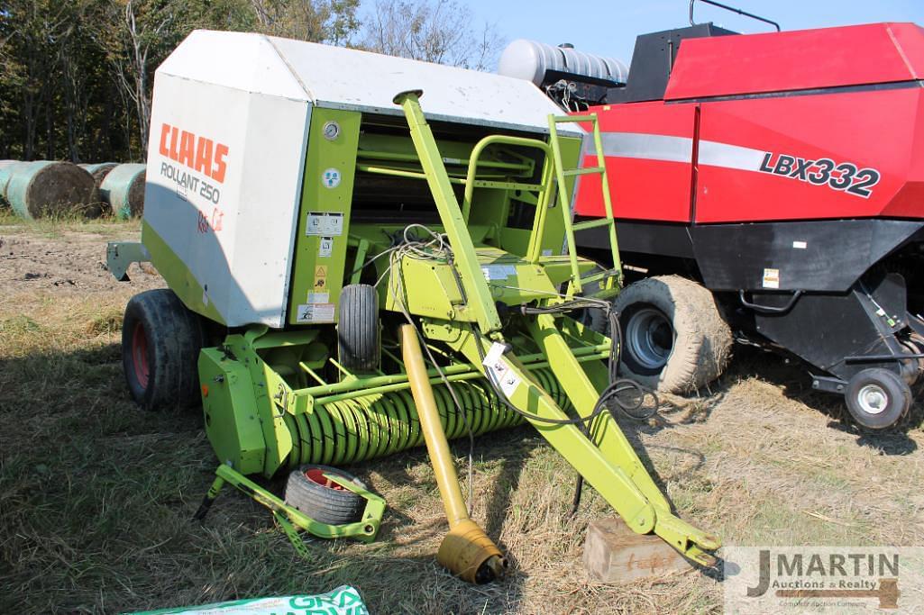 Image of CLAAS Rollant 250 Primary image