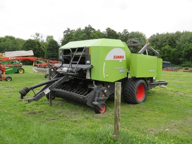 Image of CLAAS Rollant 355 equipment image 2