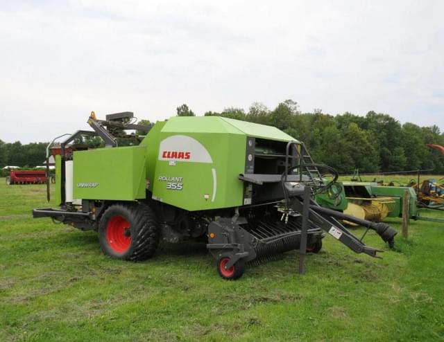 Image of CLAAS Rollant 355 equipment image 3