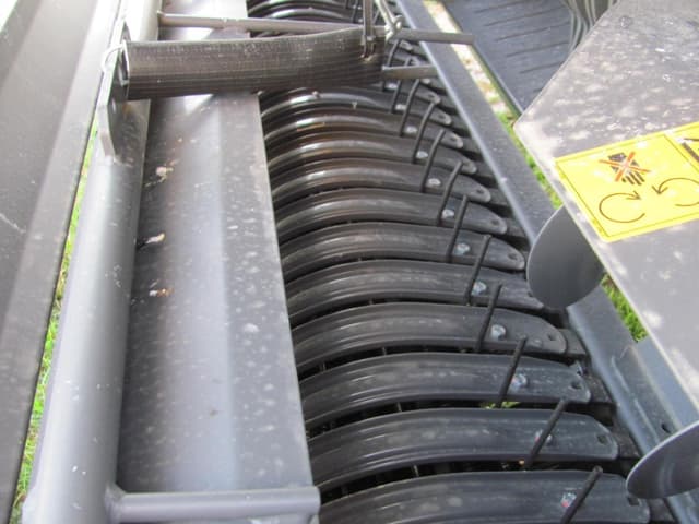Image of CLAAS Rollant 540RC equipment image 2