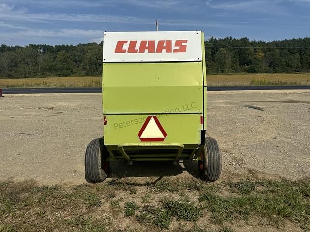 Image of CLAAS Rollant 66 equipment image 3