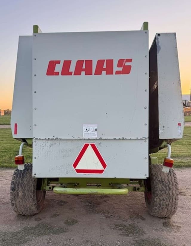 Image of CLAAS Variant 180 equipment image 3