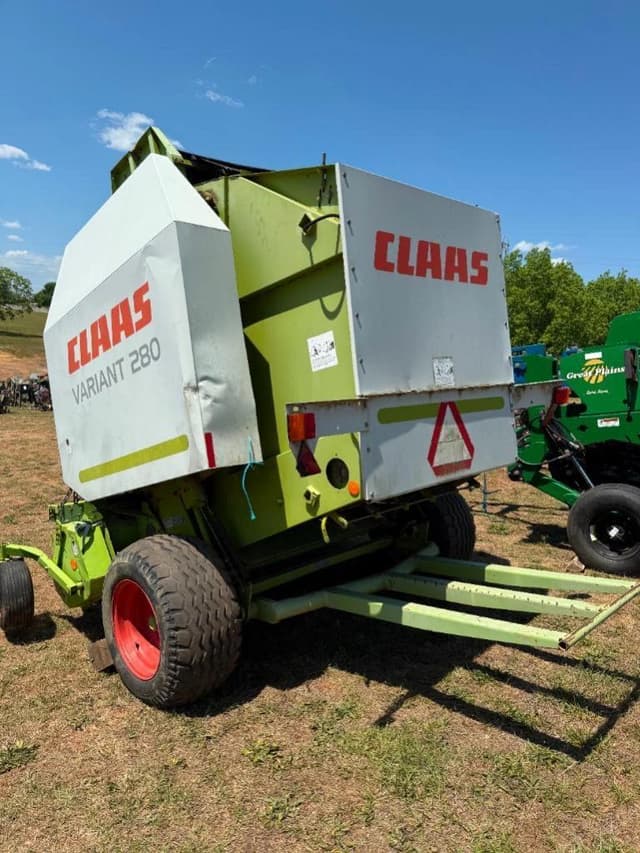 Image of CLAAS Variant 280 equipment image 4