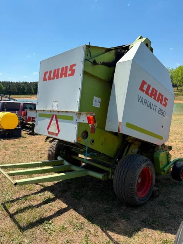 Image of CLAAS Variant 280 equipment image 2