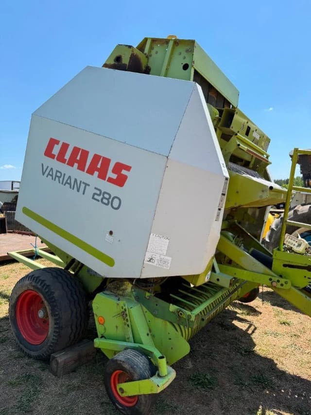 Image of CLAAS Variant 280 equipment image 1