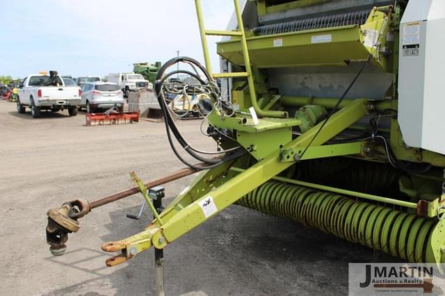 Image of CLAAS Variant 280 Roto Cut equipment image 4